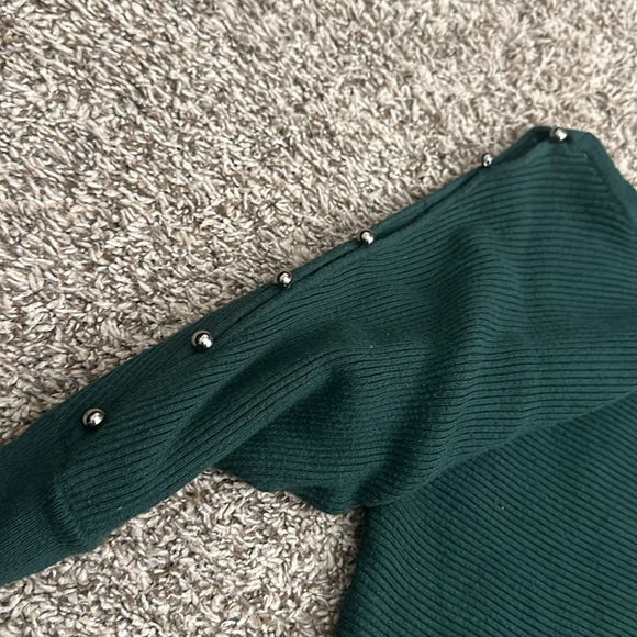 Jennifer Lopez green open arm sweater - XS - Picture 2 of 5